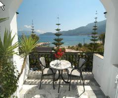 Hotel Athina Karavomylos Bilik gambar